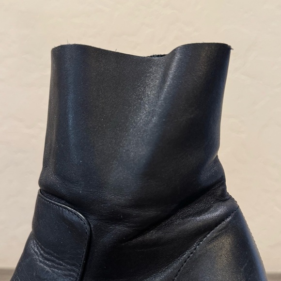 Topshop Black Leather Heeled Ankle Boots - Picture 2 of 12